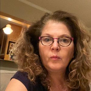 Meet your Posher, Liz